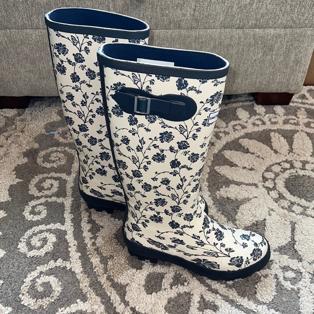 Rain boots
